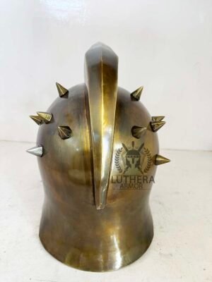 Gladiator helmet with spikes - Image 12