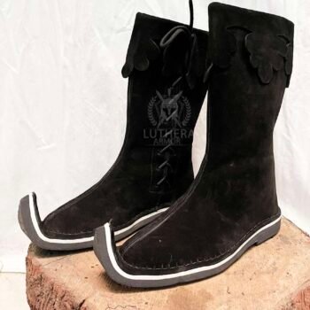 Medieval side lace-up boots